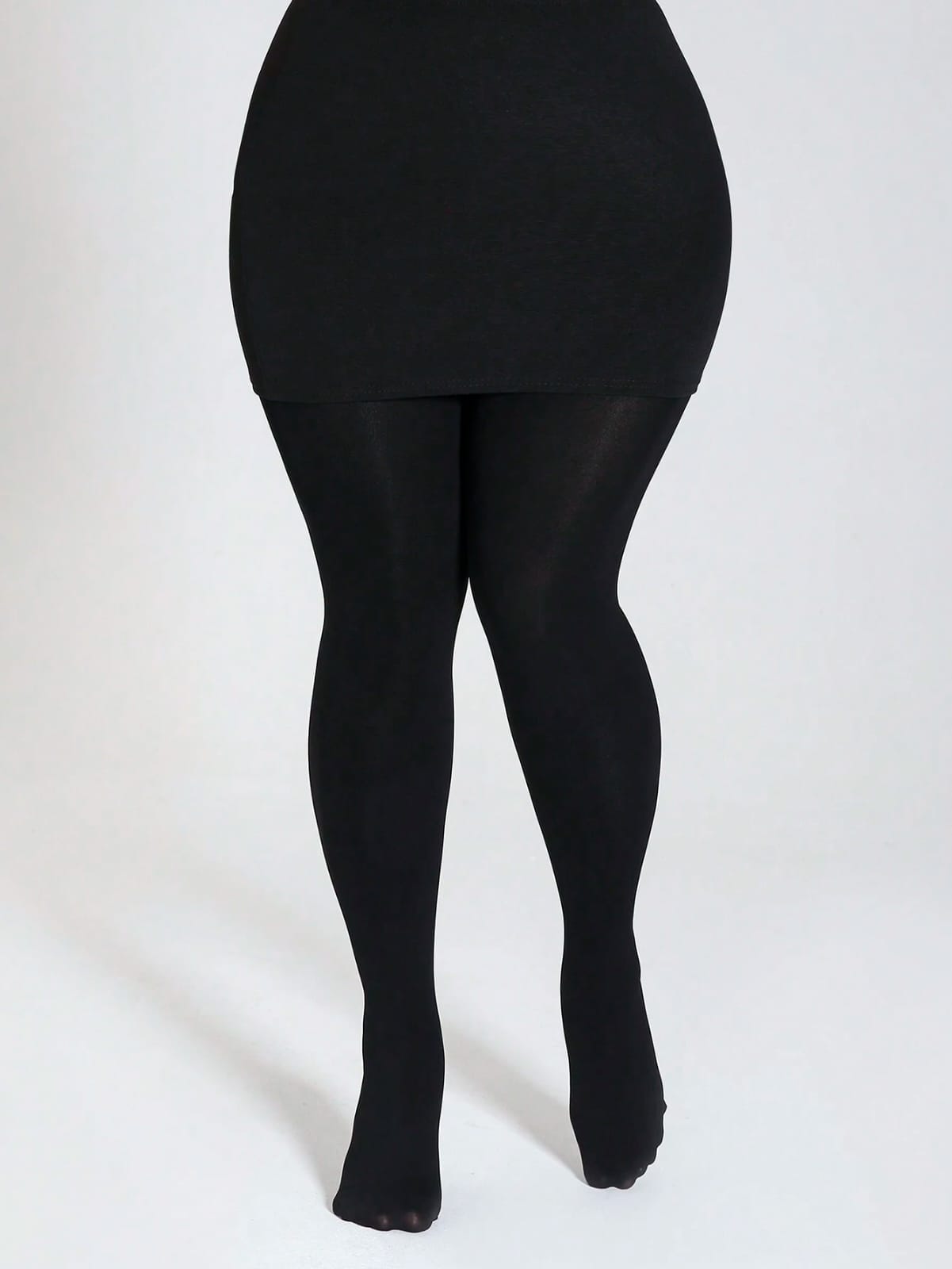 Medias Negras - Tela Gruesa - Transparenta Poco - Talla L - XL