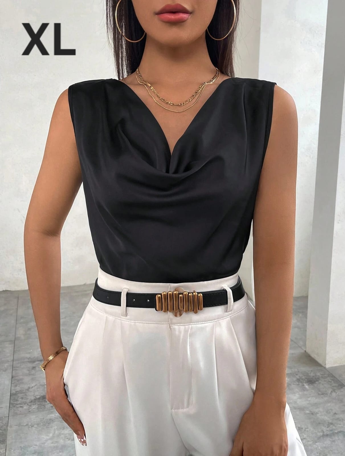 Top Negro con Escote de Espalda - No Strech - Talla XL
