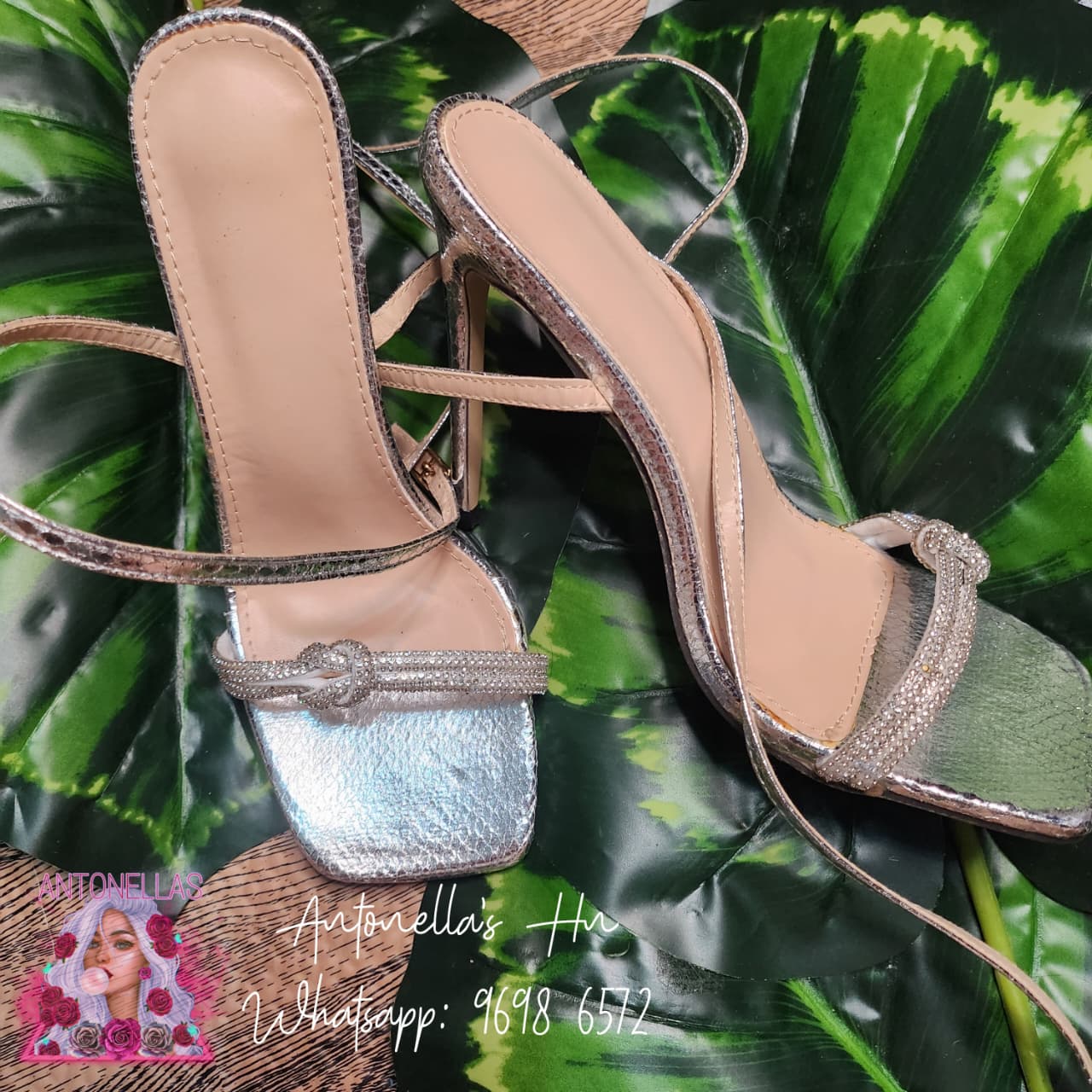 Sandalias Plateadas - Talla 6.5