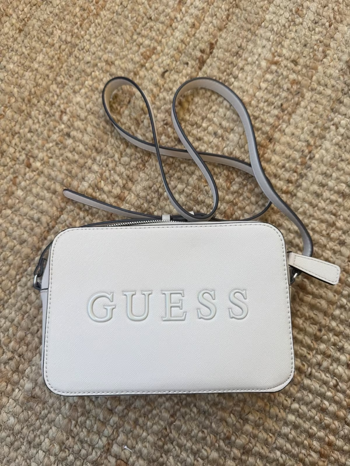 Guess Camera Bag Color Blanco - Bandolera