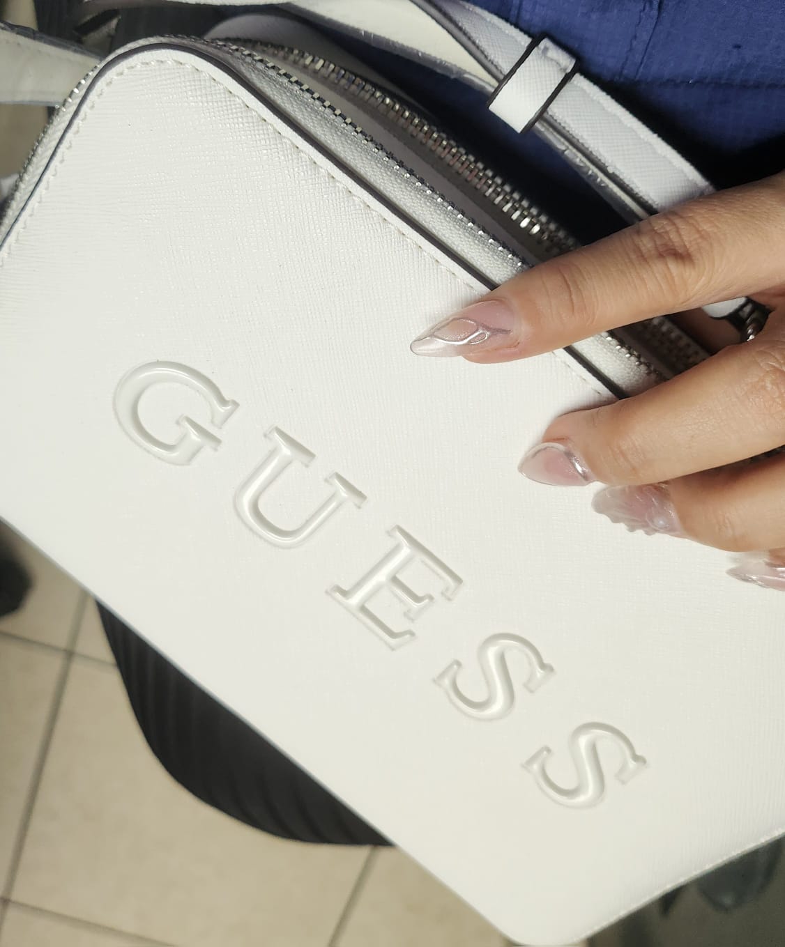 Guess Camera Bag Color Blanco - Bandolera