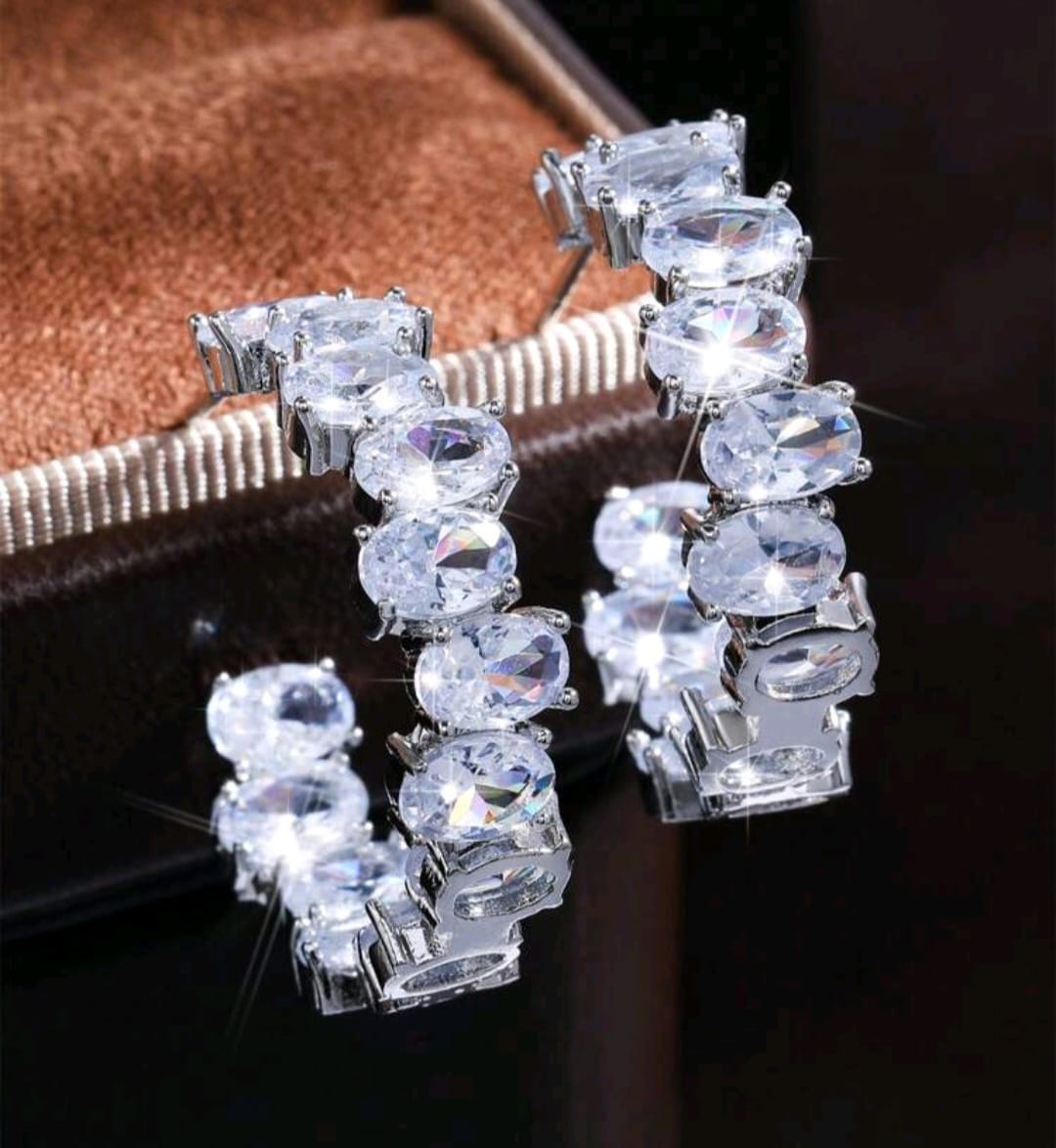 Aretes Plateados con Cristales - Super Elegantes