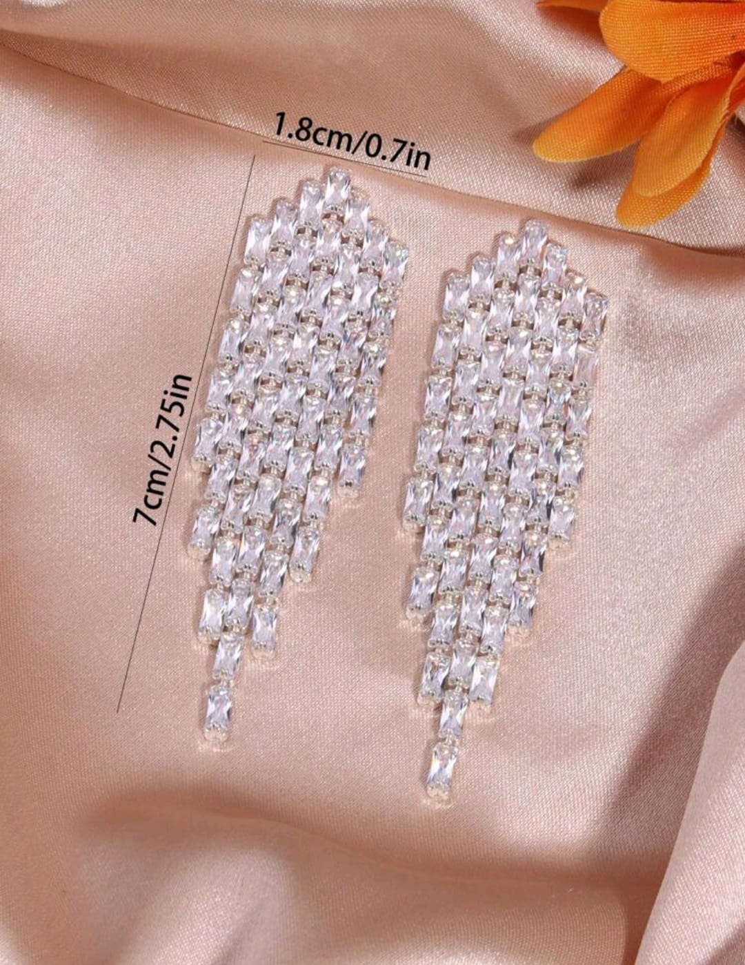 Aretes Plateados Colgantes con Cristales - Super Elegantes y Brillantes