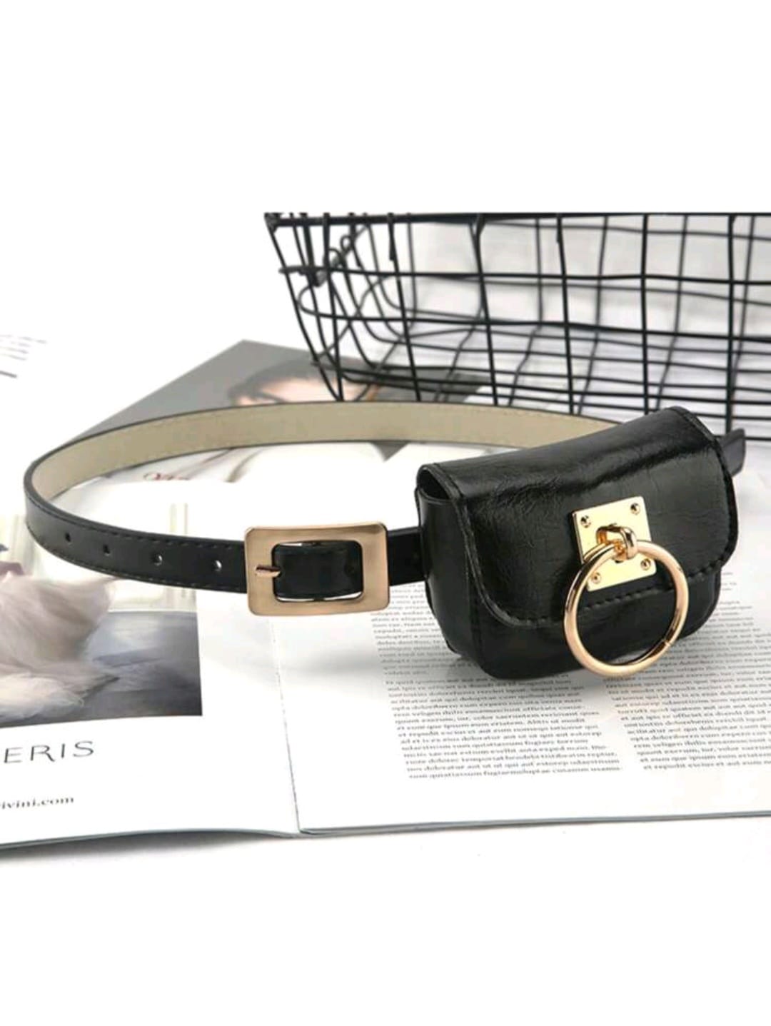 Faja con Bolsa Negra - Mide 39.4pulg