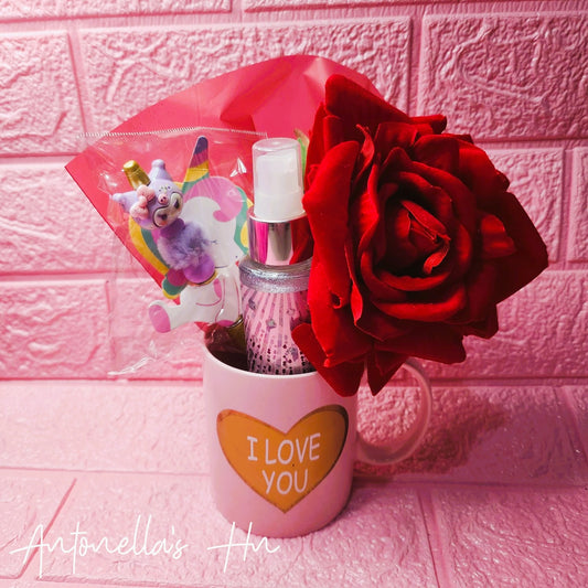 Taza Rosa "I Love You" Decorada con 1 Rosa + 1 Boligrafo Sanrio (Sin Productos)