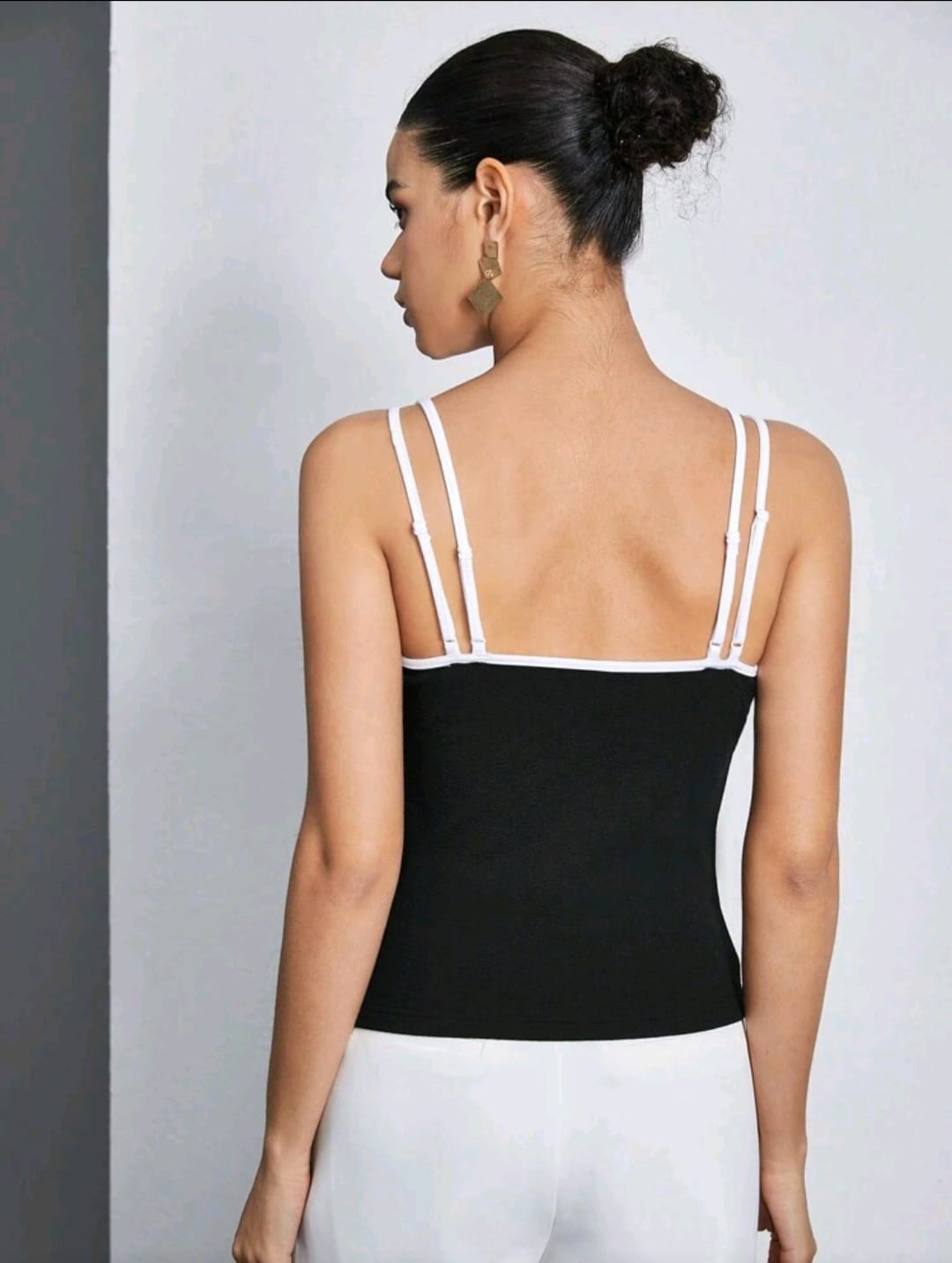 Top Doble Tono Negro / Blanco  - Stretch -  Talla L