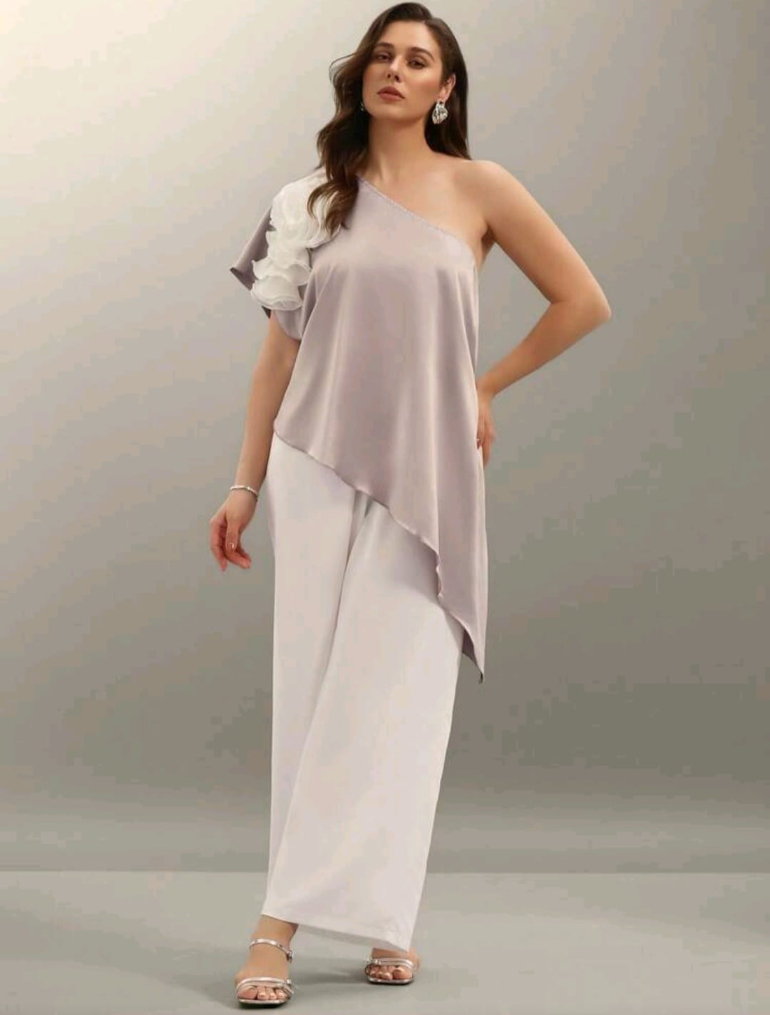 Coordinado Beige / Blanco - No Stretch - Set con Top Satin - Talla XL