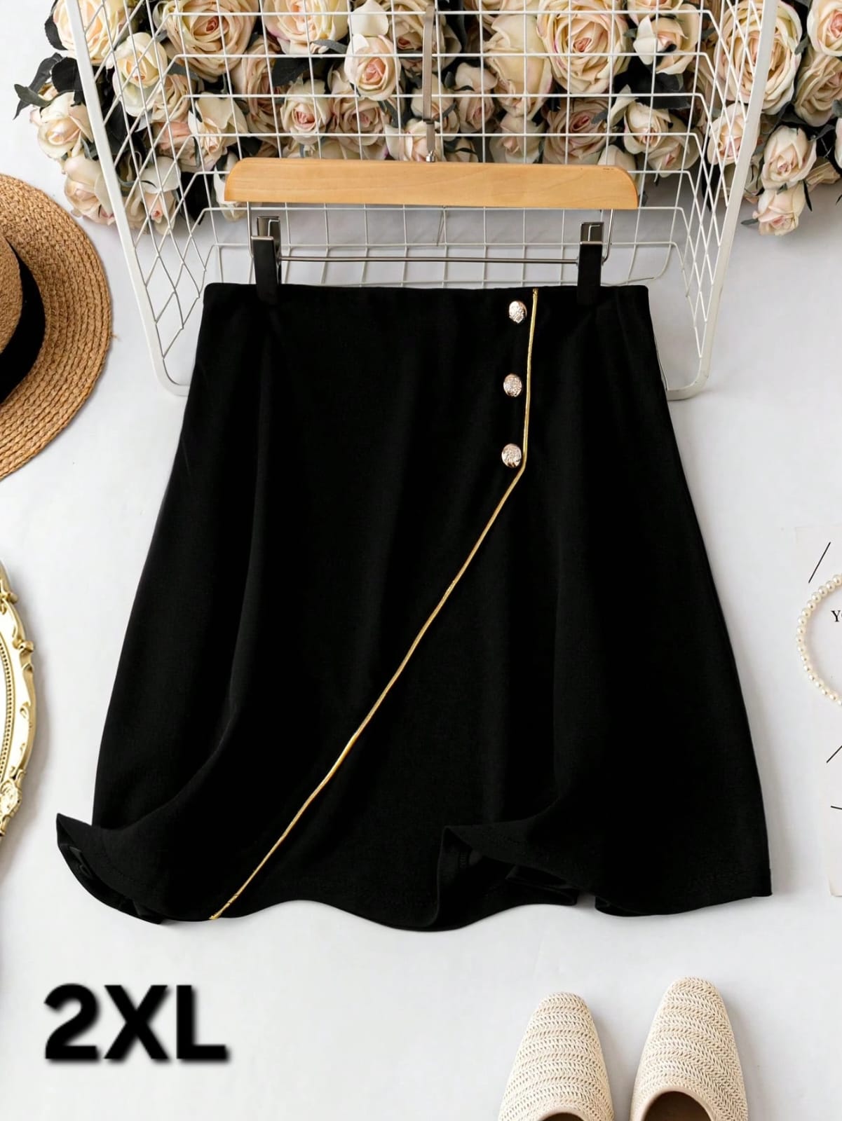 Falda Negra con Dorado - No Stretch -  Talla 2XL