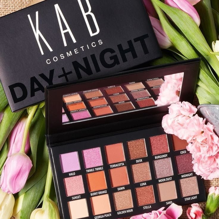 KAB COSMETICS Day + Night Eyeshadow Palette - Paleta de Sombras para Ojos para Dia y Noche