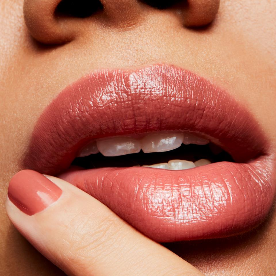 MAC Lustre Rouge A Levres Lipstick See Sheer 520 - FULL SIZE - Lipstick Satinado