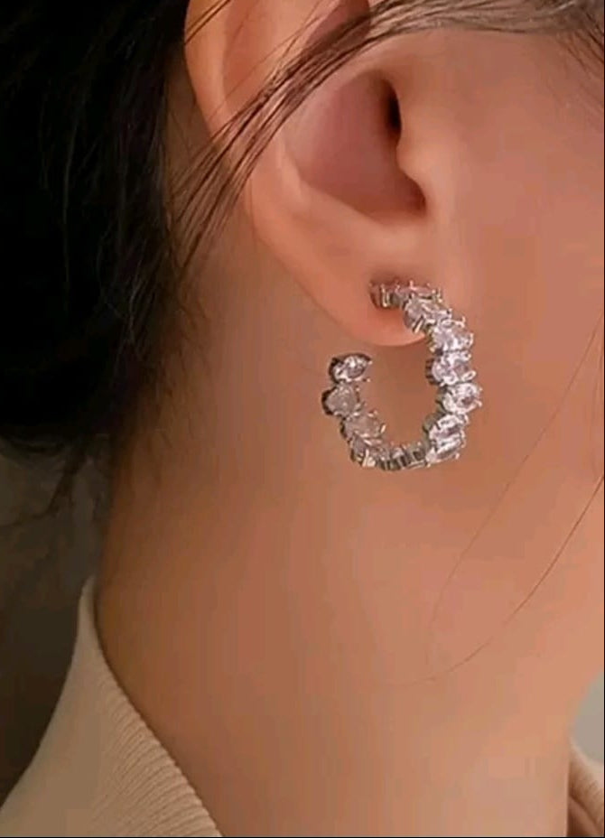 Aretes Plateados con Cristales - Super Elegantes