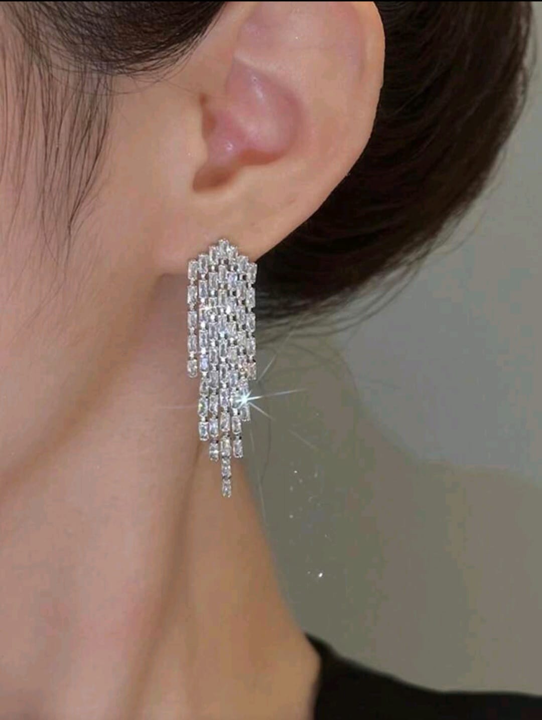 Aretes Plateados Colgantes con Cristales - Super Elegantes y Brillantes