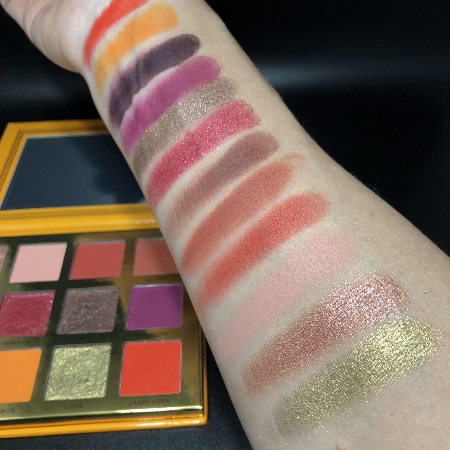 ACE BEUTE Falling for  you EyeShadow Palette- Paleta de Sombras para Ojos