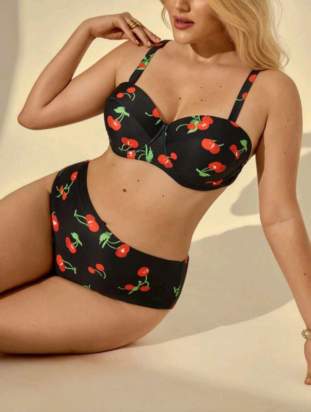 Traje de Baño Negro Cerezas -  Stretch -  Talla XL