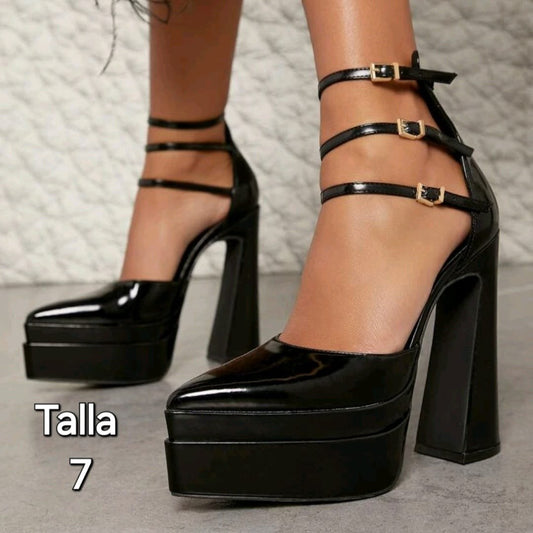 Pumps Negros - Talla 7 - Zapatos Bratz