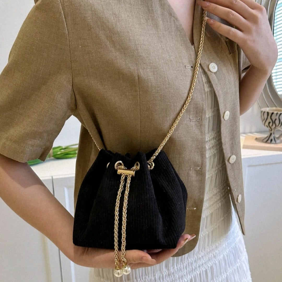 Mini Bolso Aterciopelado Crossbody con Cadena