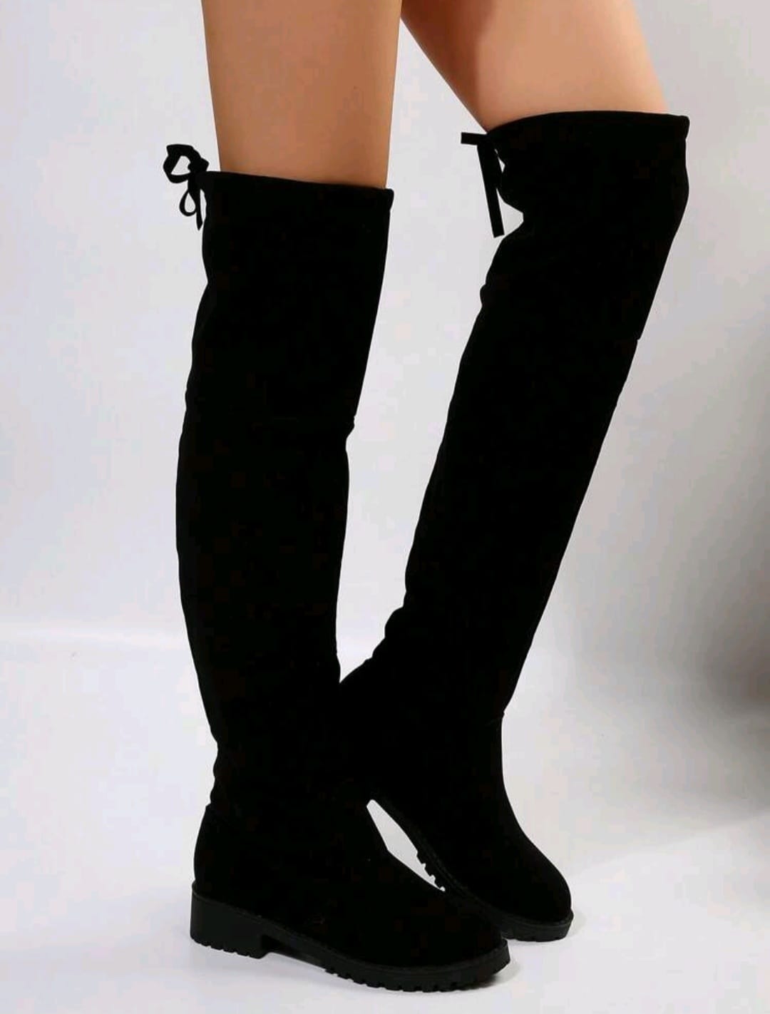 Botas Altas Negras Aterciopeladas - Talla 7